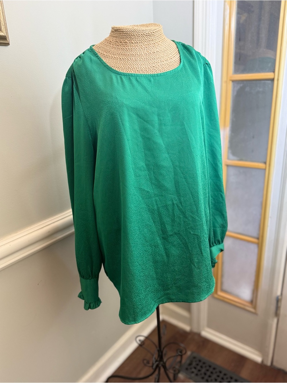 Adrianna Papell Emerald Green flowing top with Jacquard Detail